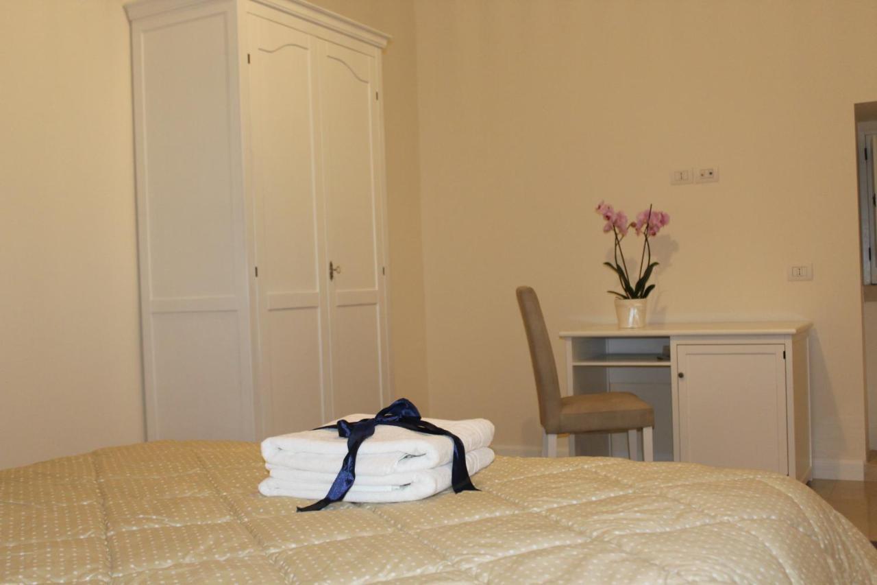 B&B Palazzo Rochira Castellaneta Esterno foto